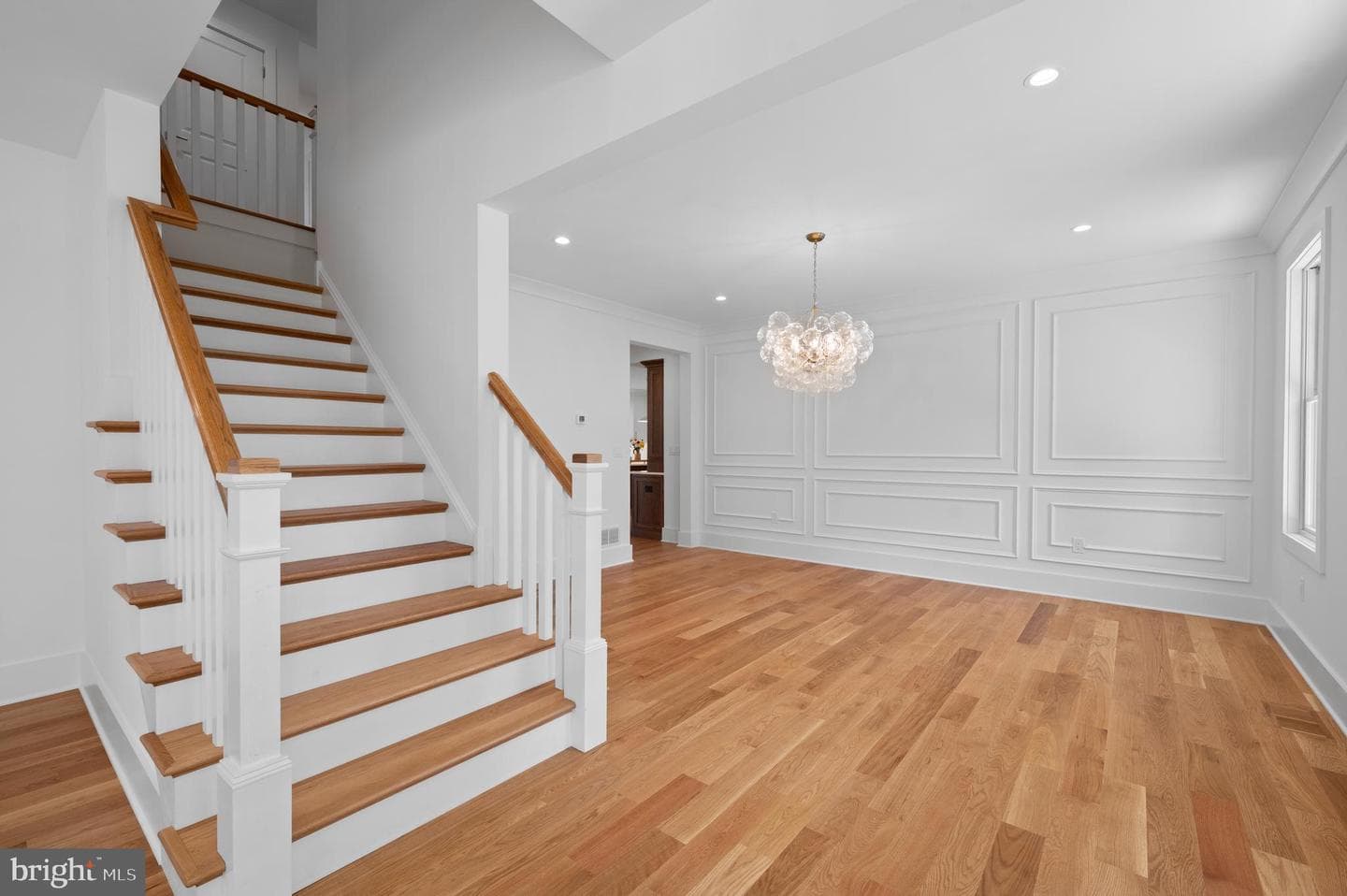 477 Black Swan Lane photo 5