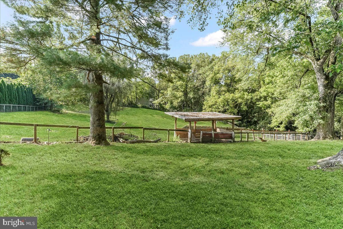 990 Chesterville Road photo 34