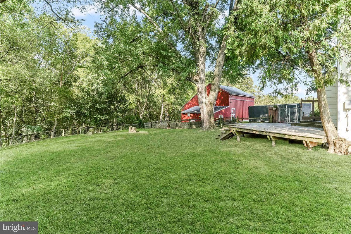 990 Chesterville Road photo 35