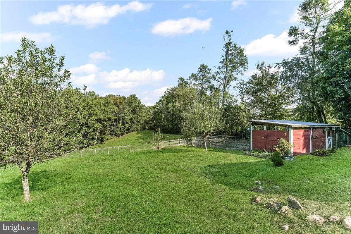 990 Chesterville Road photo 38