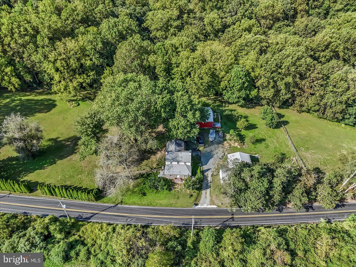 990 Chesterville Road photo 39