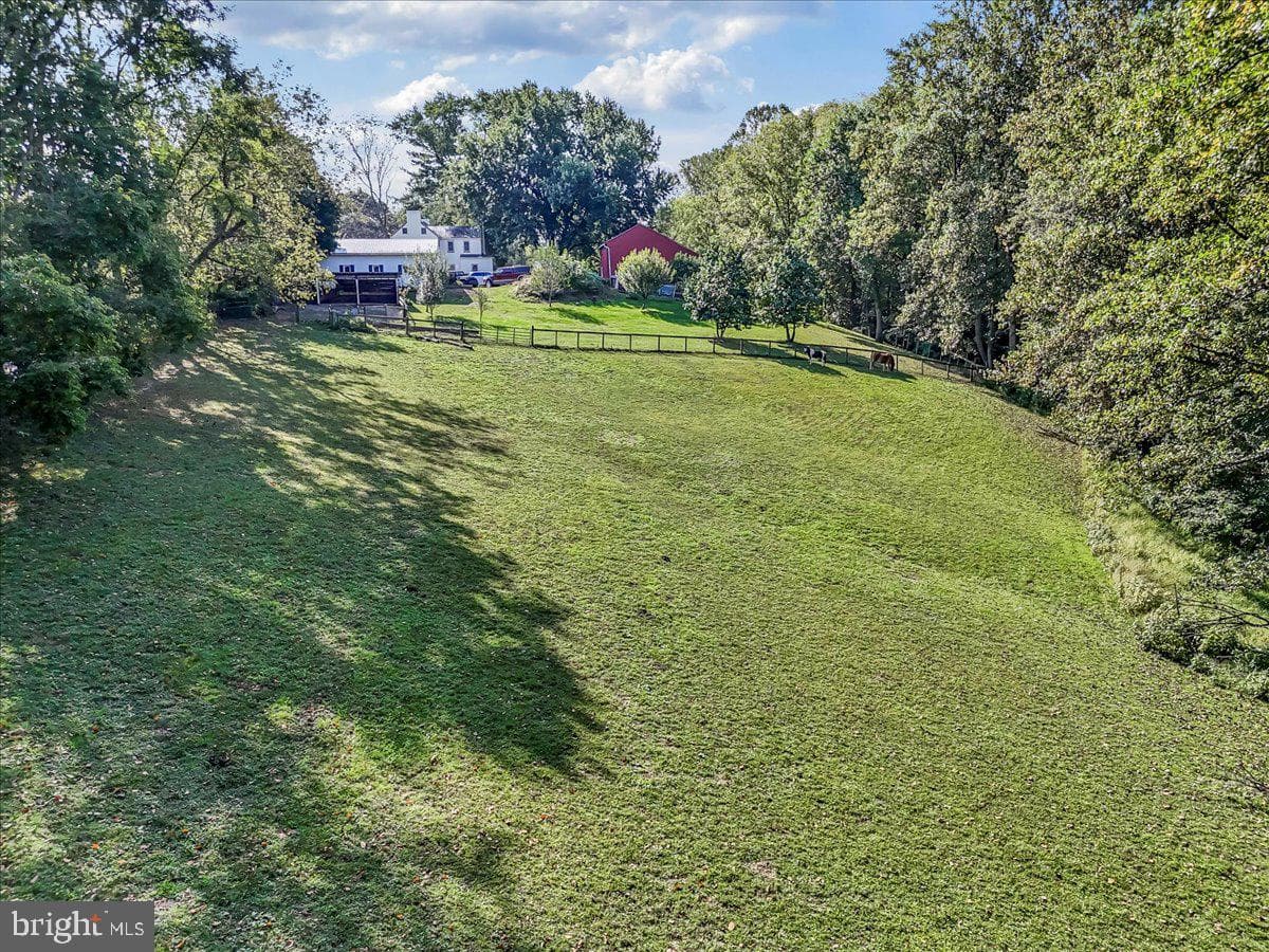 990 Chesterville Road photo 43