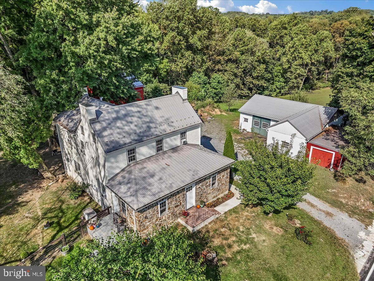 990 Chesterville Road photo 45