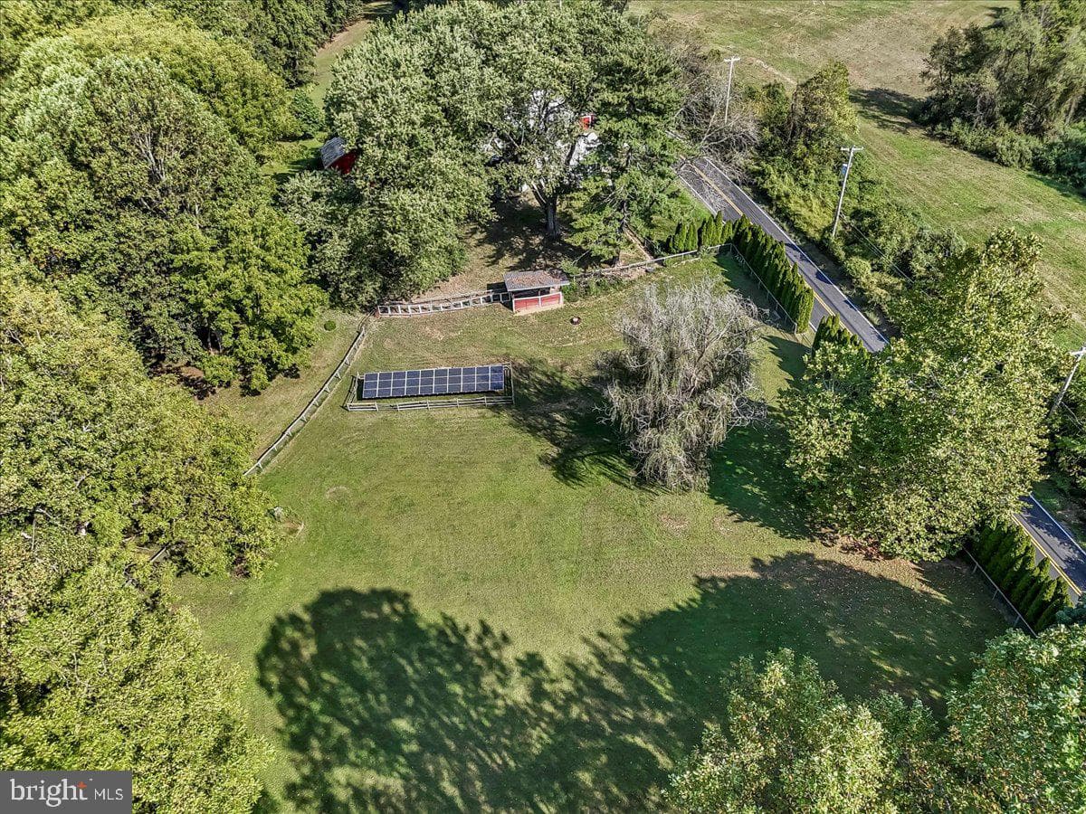 990 Chesterville Road photo 46