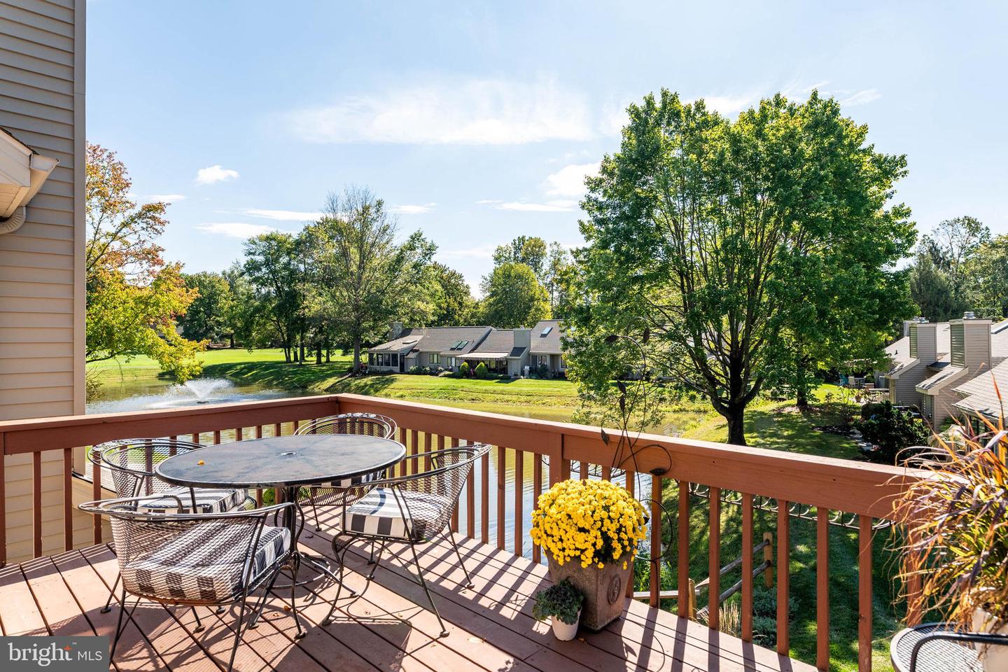 856 Jefferson Way photo 8