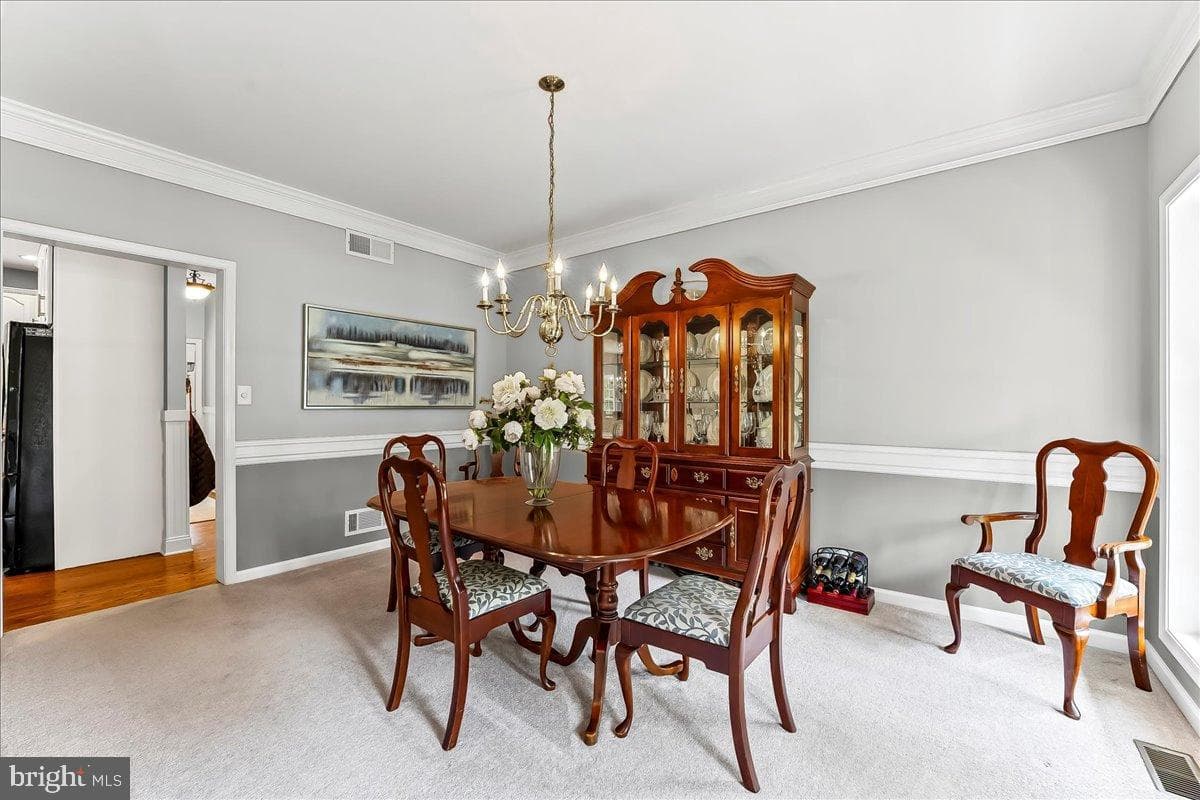 602 Kensington Drive photo 7