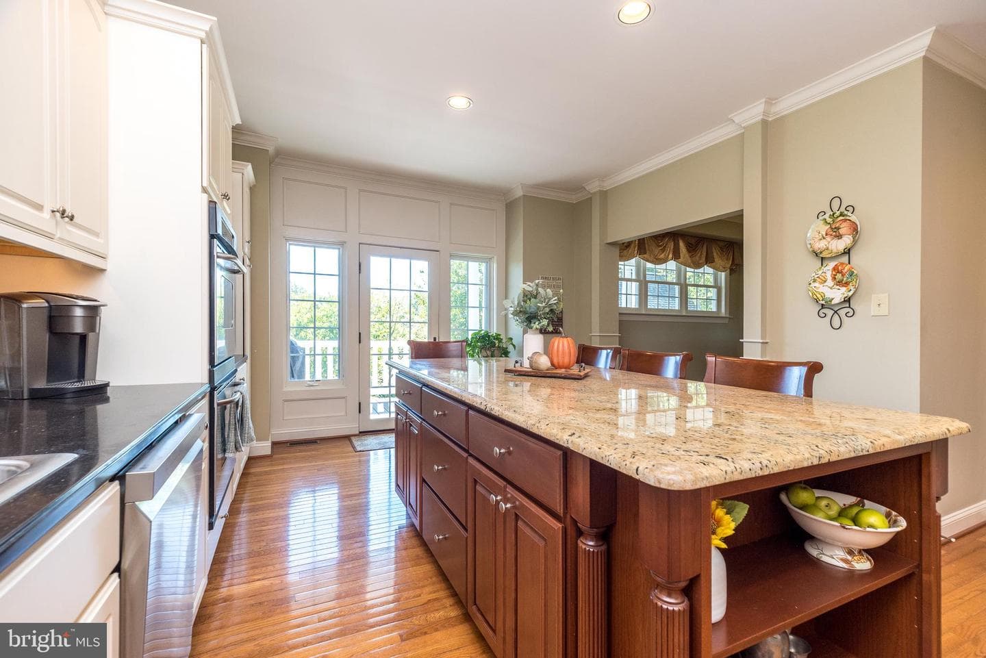 439 Fairmont Drive photo 22