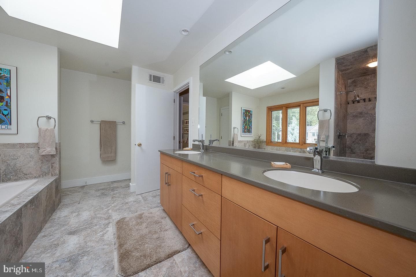 820 Weadley Road photo 26