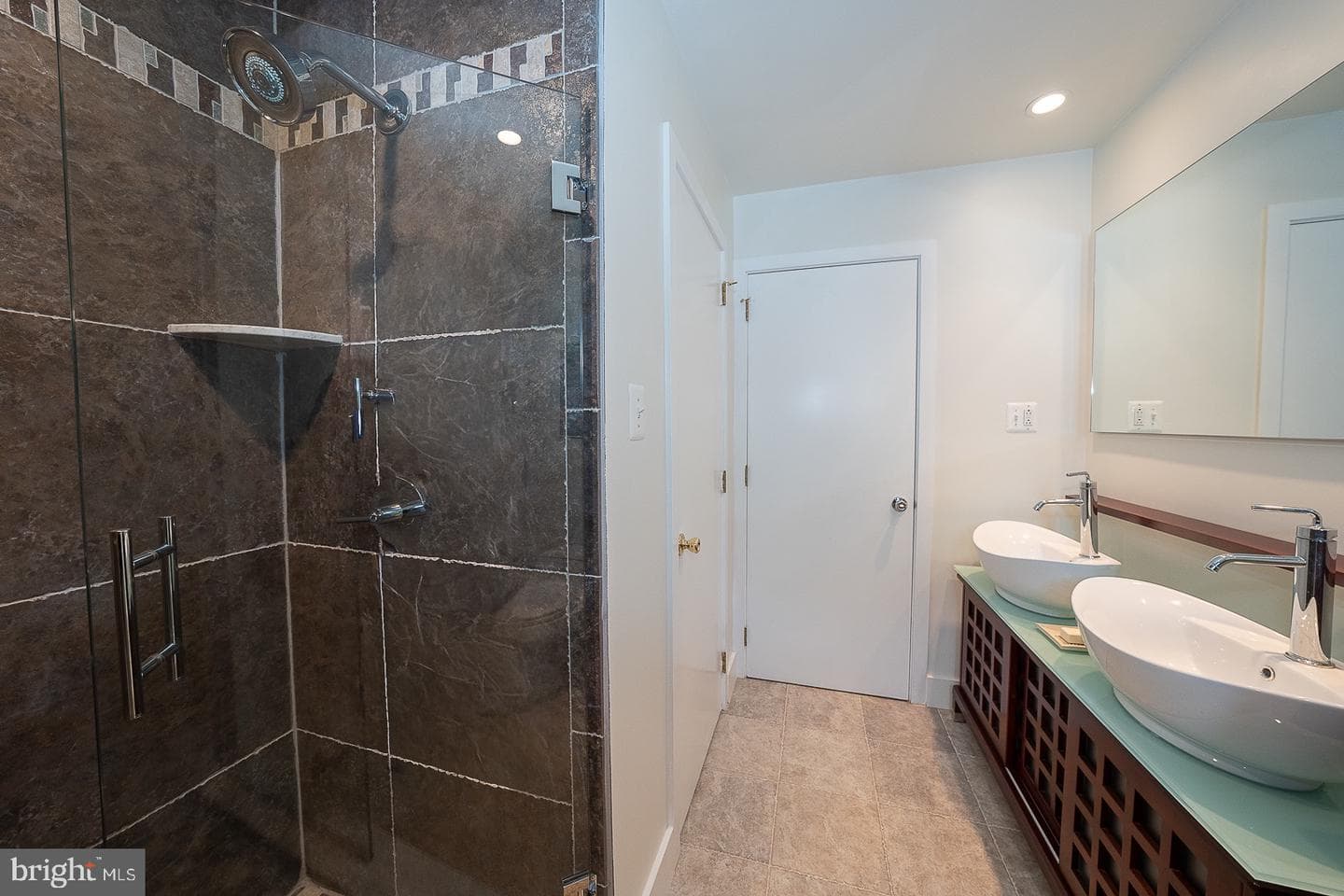 820 Weadley Road photo 34