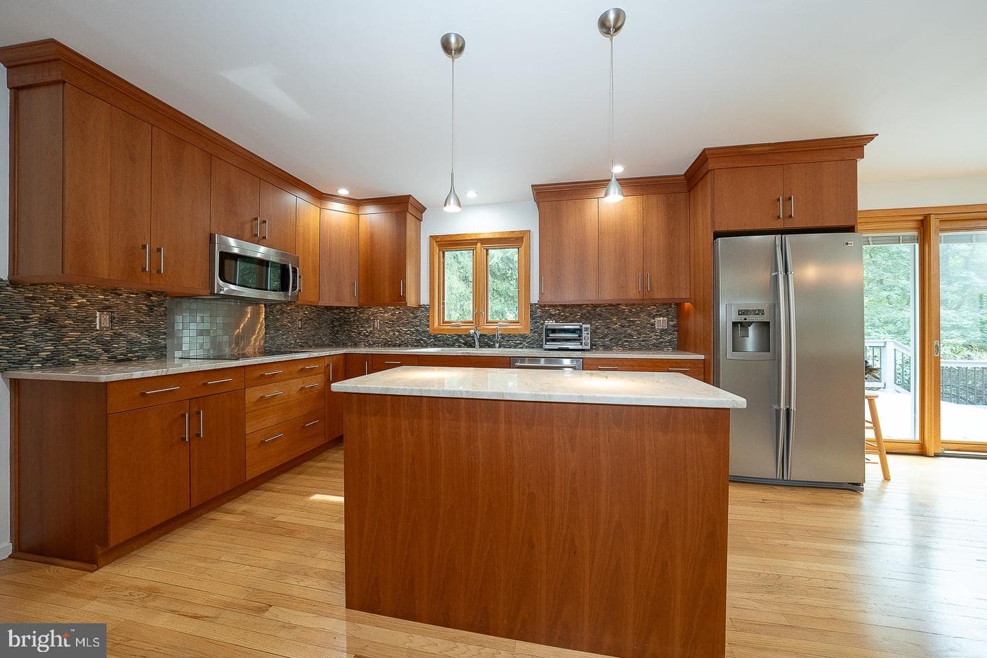 820 Weadley Road photo 8