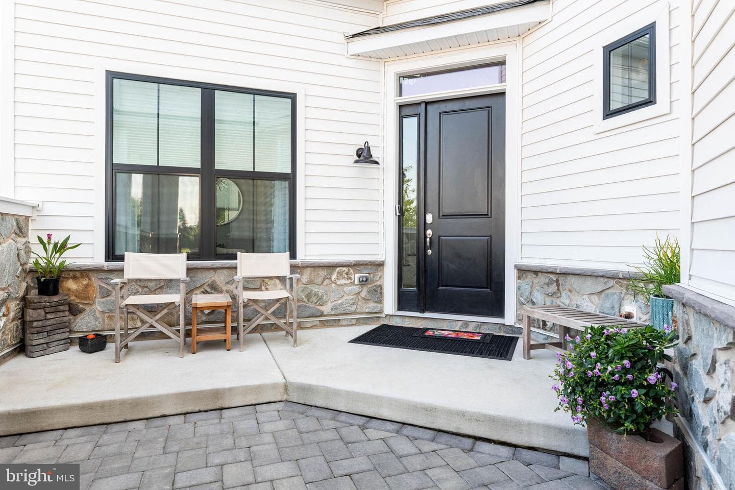 142 Preakness Way photo 2