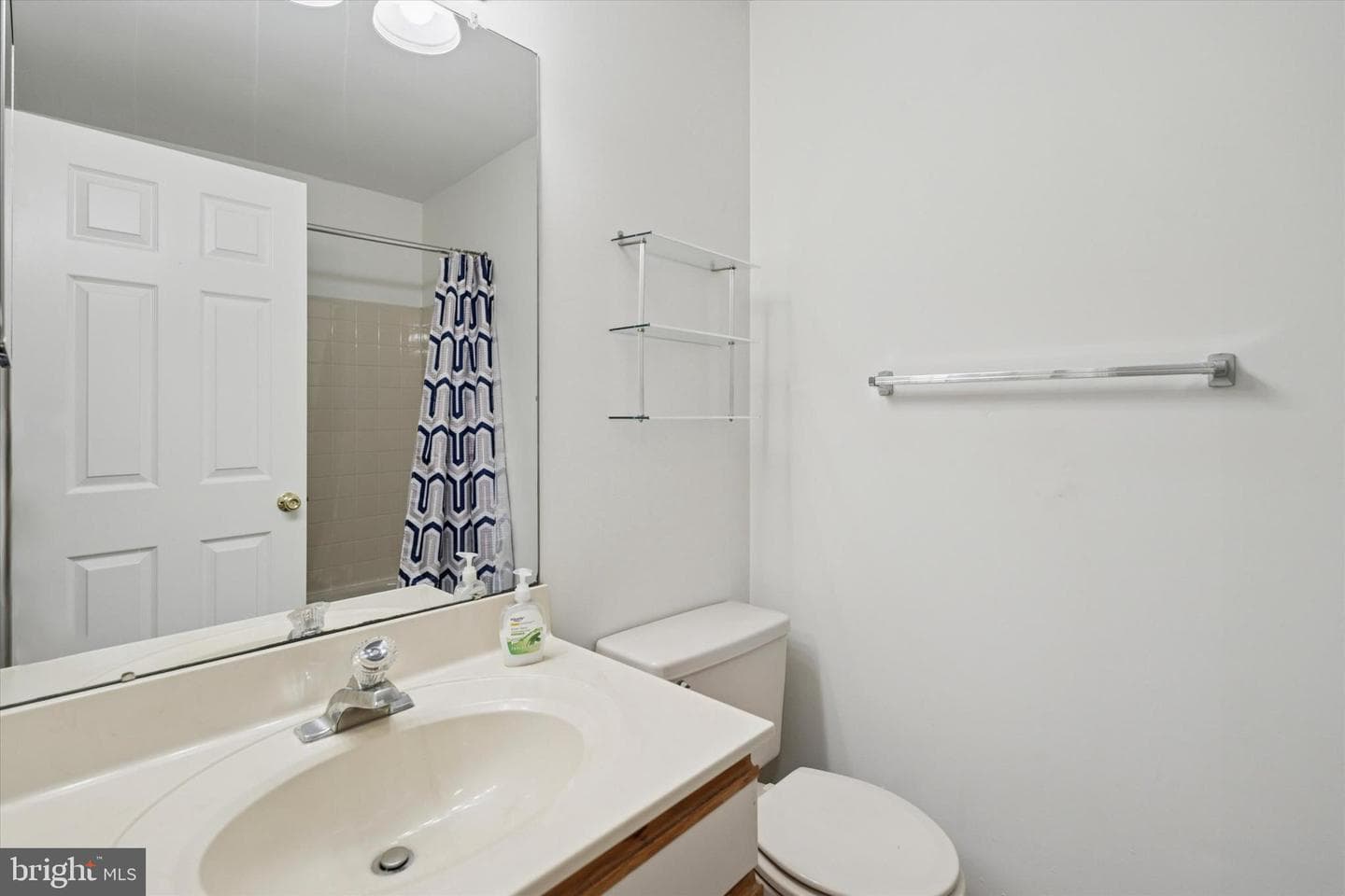 722 Washington Place #22 photo 13