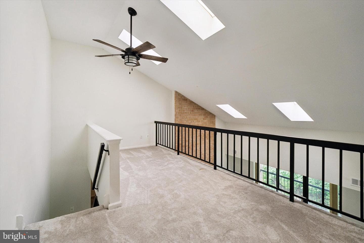722 Washington Place #22 photo 5
