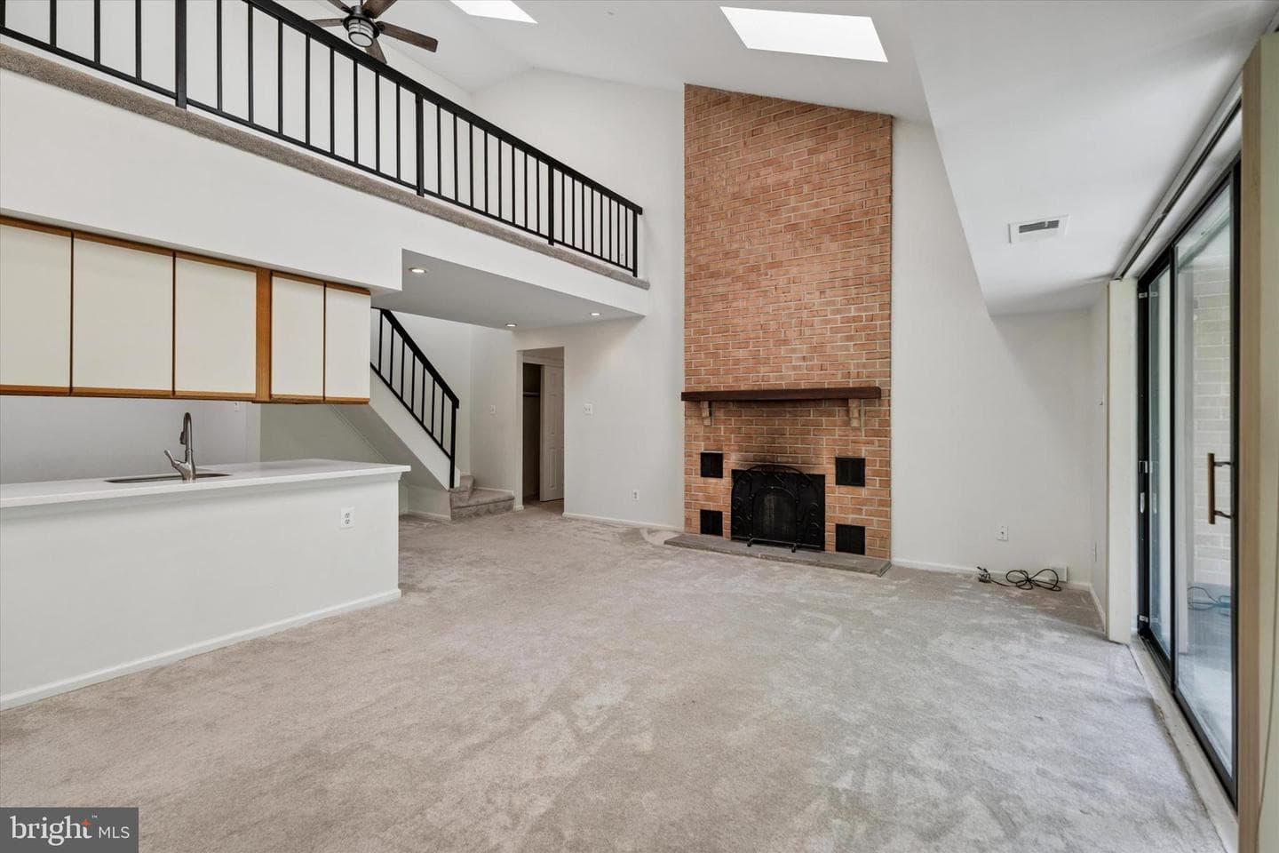 722 Washington Place #22 photo 8