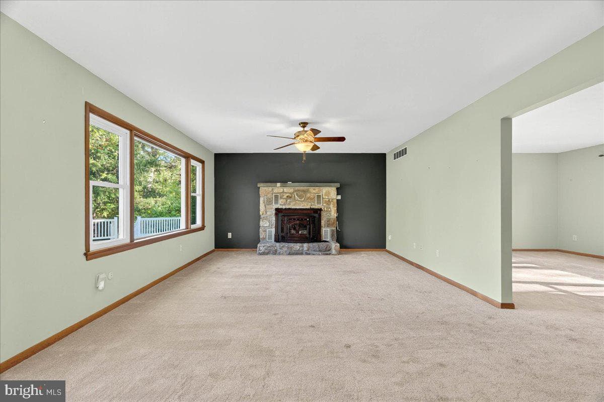 121 Midway Road photo 9