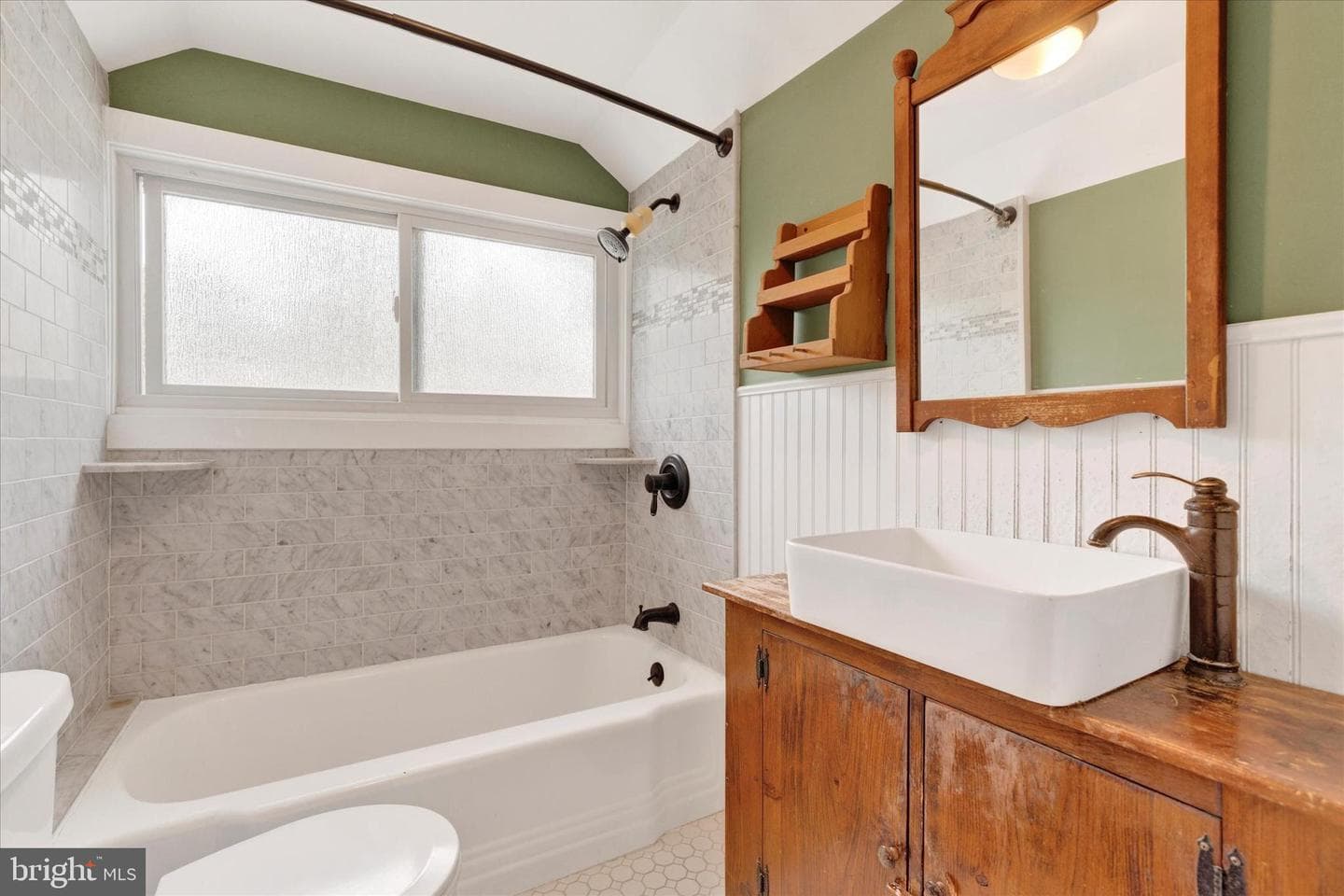 219 Green Street photo 13