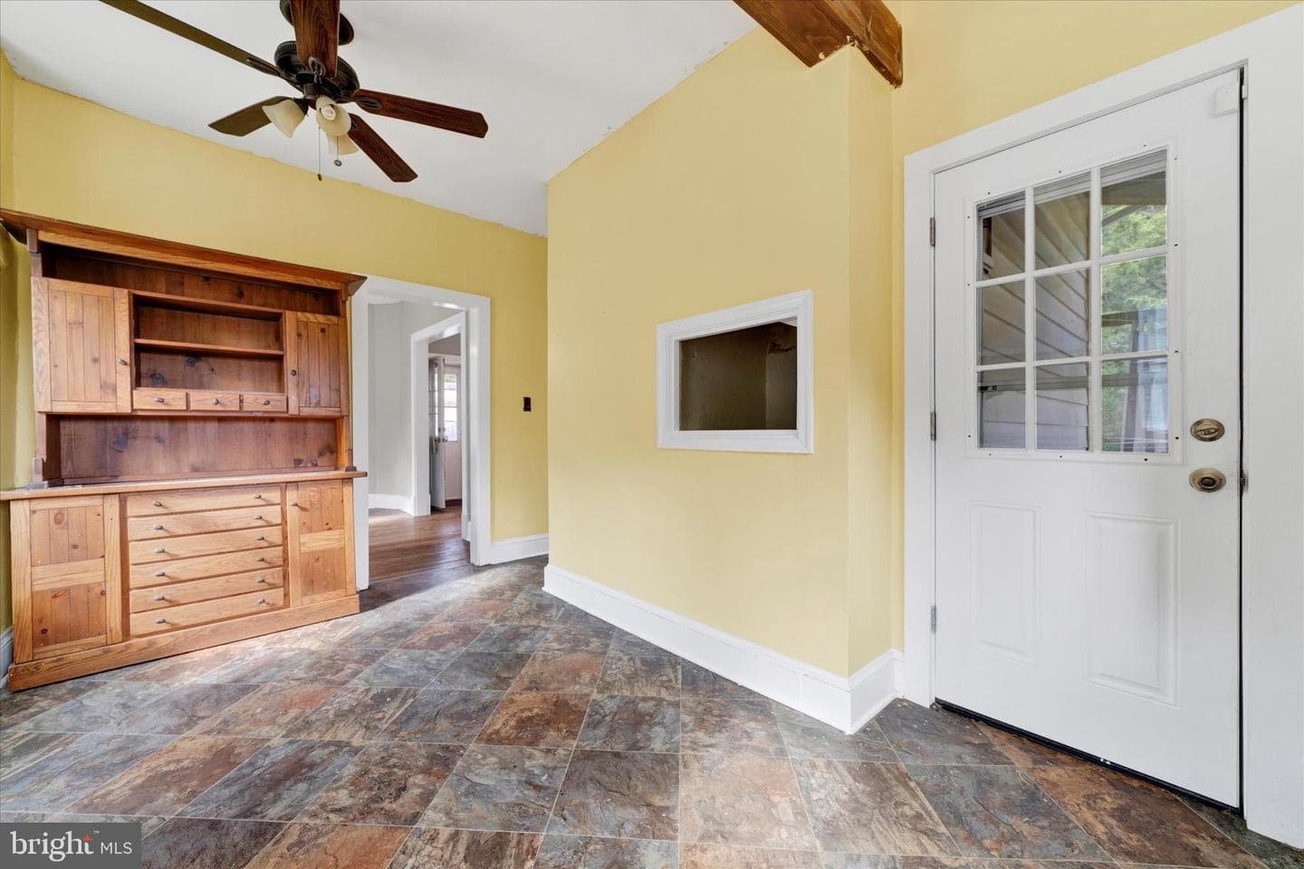 219 Green Street photo 9