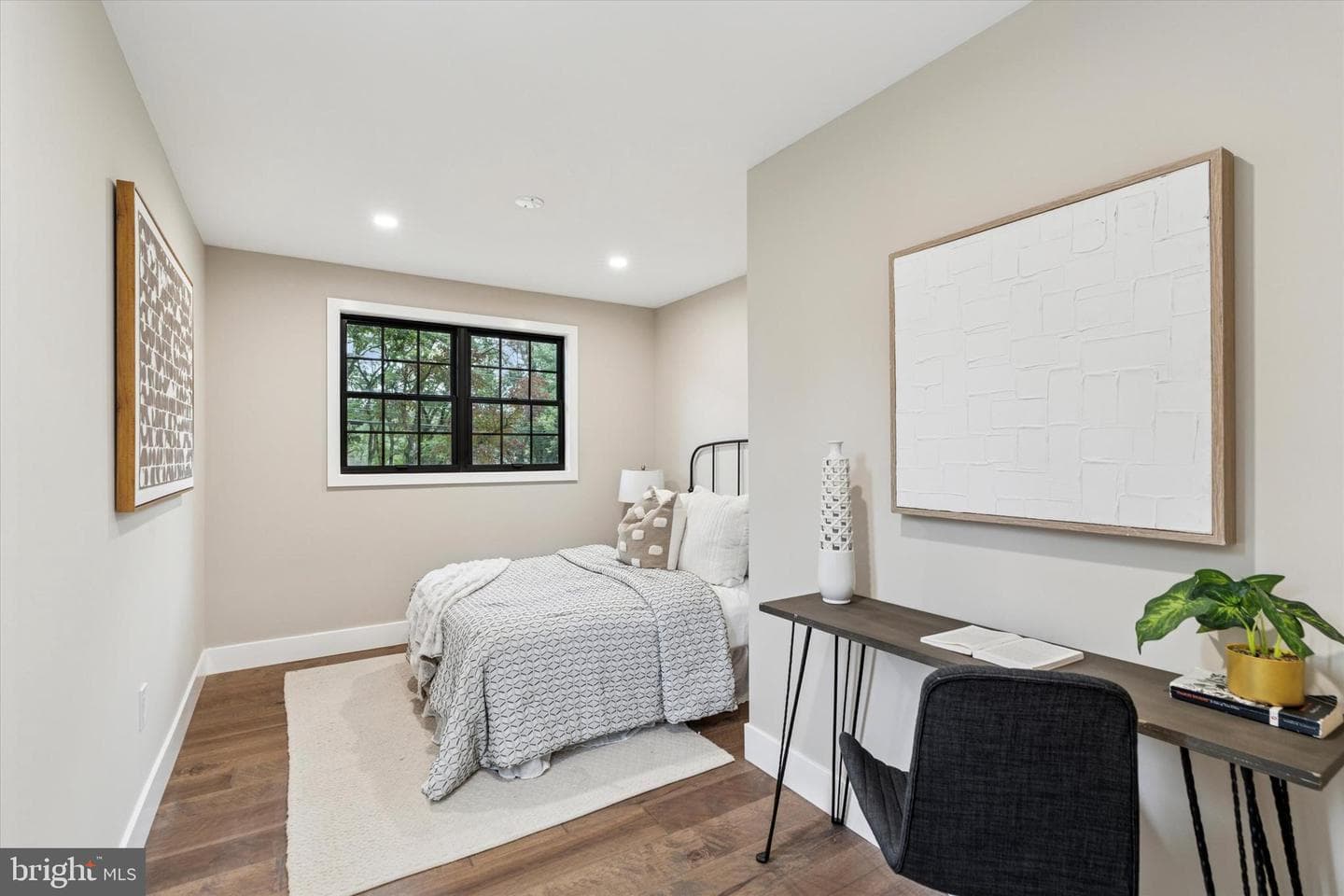 306 Greenhill Road photo 15