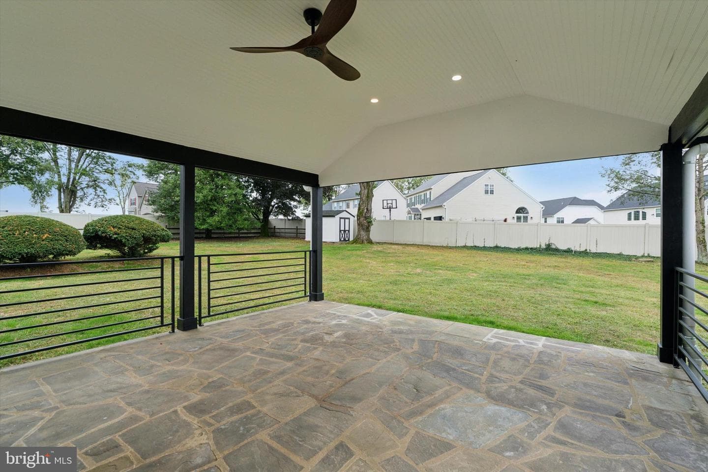 306 Greenhill Road photo 17