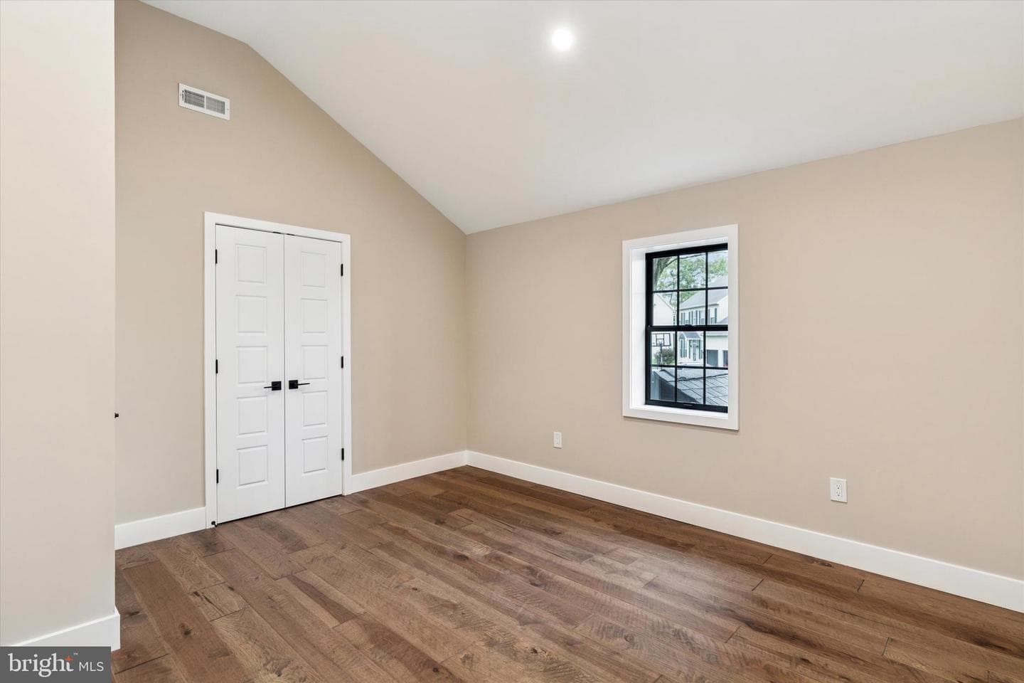 306 Greenhill Road photo 20