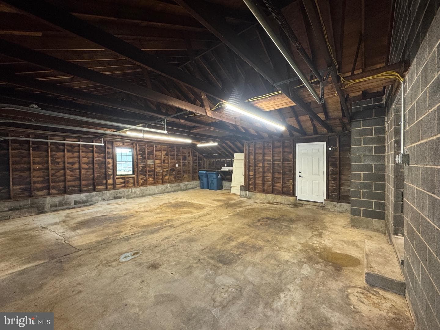 306 Greenhill Road photo 38