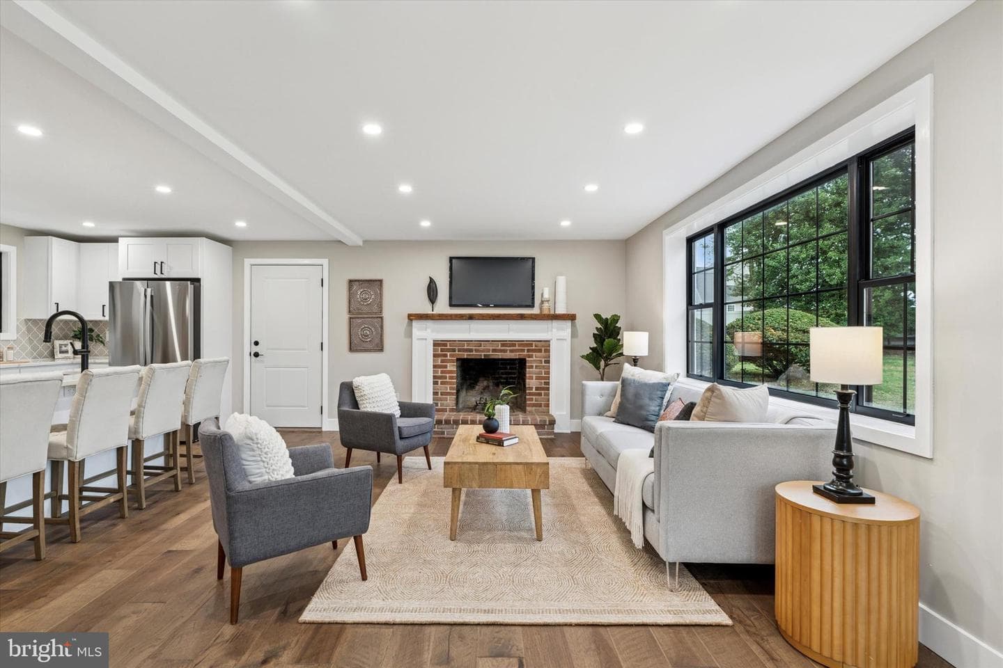 306 Greenhill Road photo 4