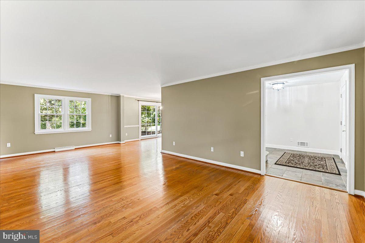 122 Round Hill Road photo 20
