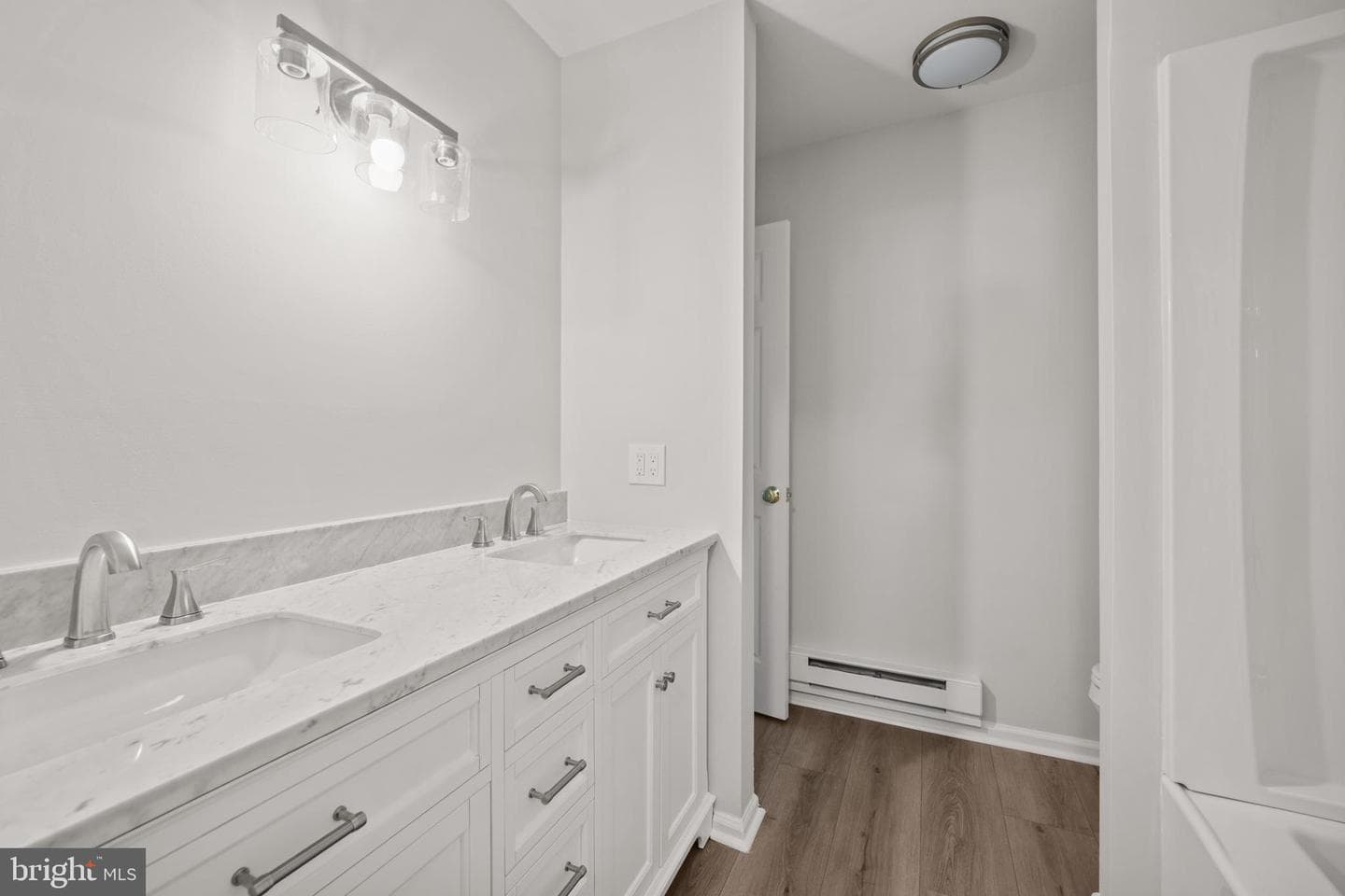 415 E Anglesey Terrace #415 photo 16