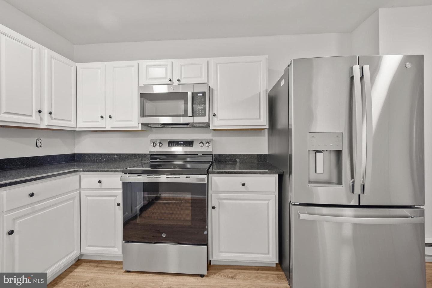 415 E Anglesey Terrace #415 photo 5