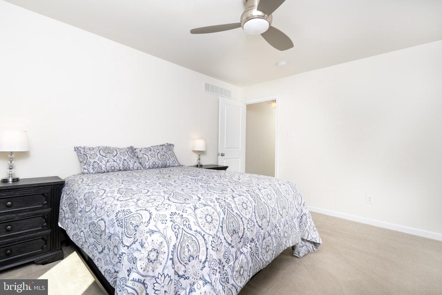 6 Vinebury Lane photo 21