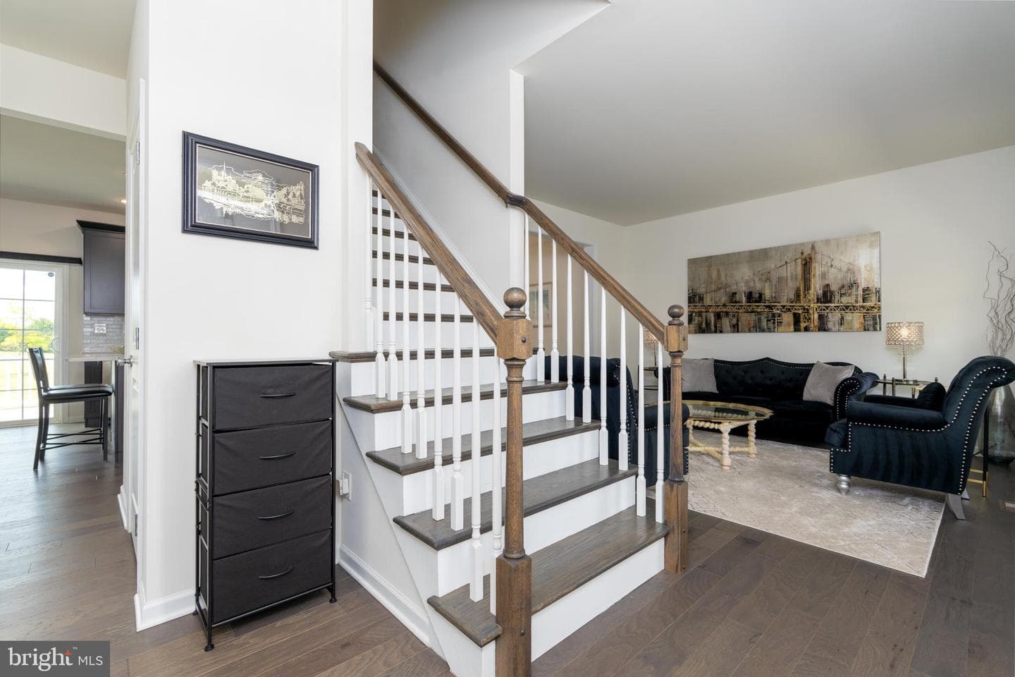 6 Vinebury Lane photo 3