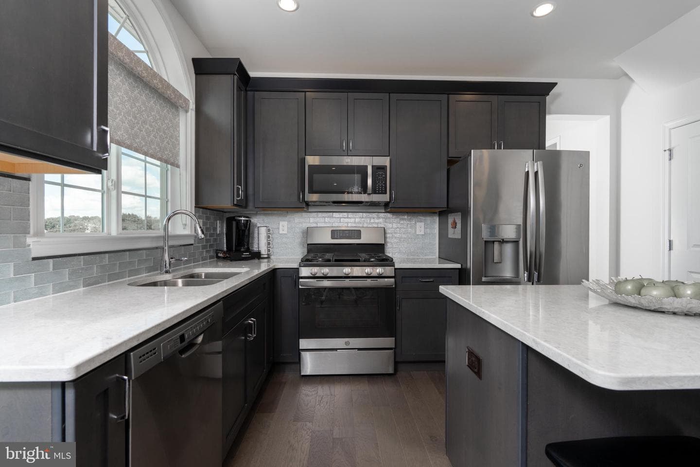 6 Vinebury Lane photo 8