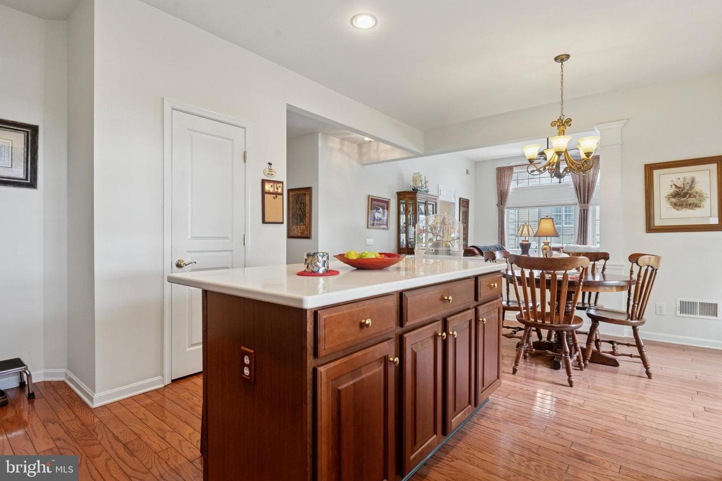 213 Katsura Drive photo 4