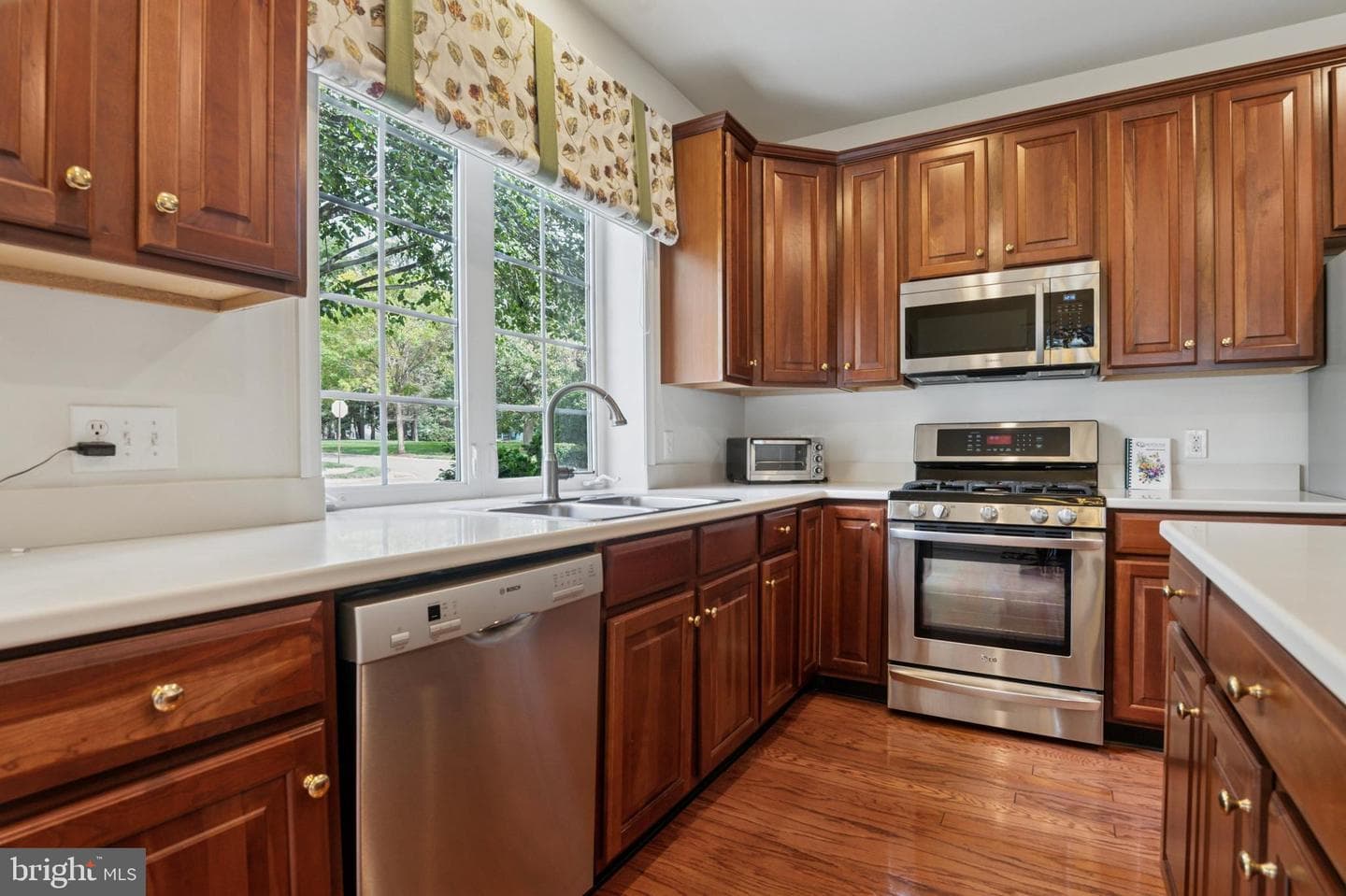 213 Katsura Drive photo 6