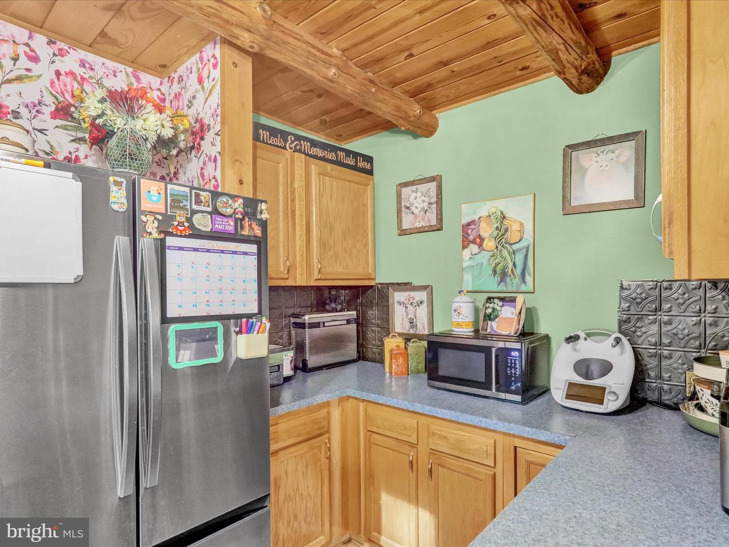 270 Laurel Road photo 6