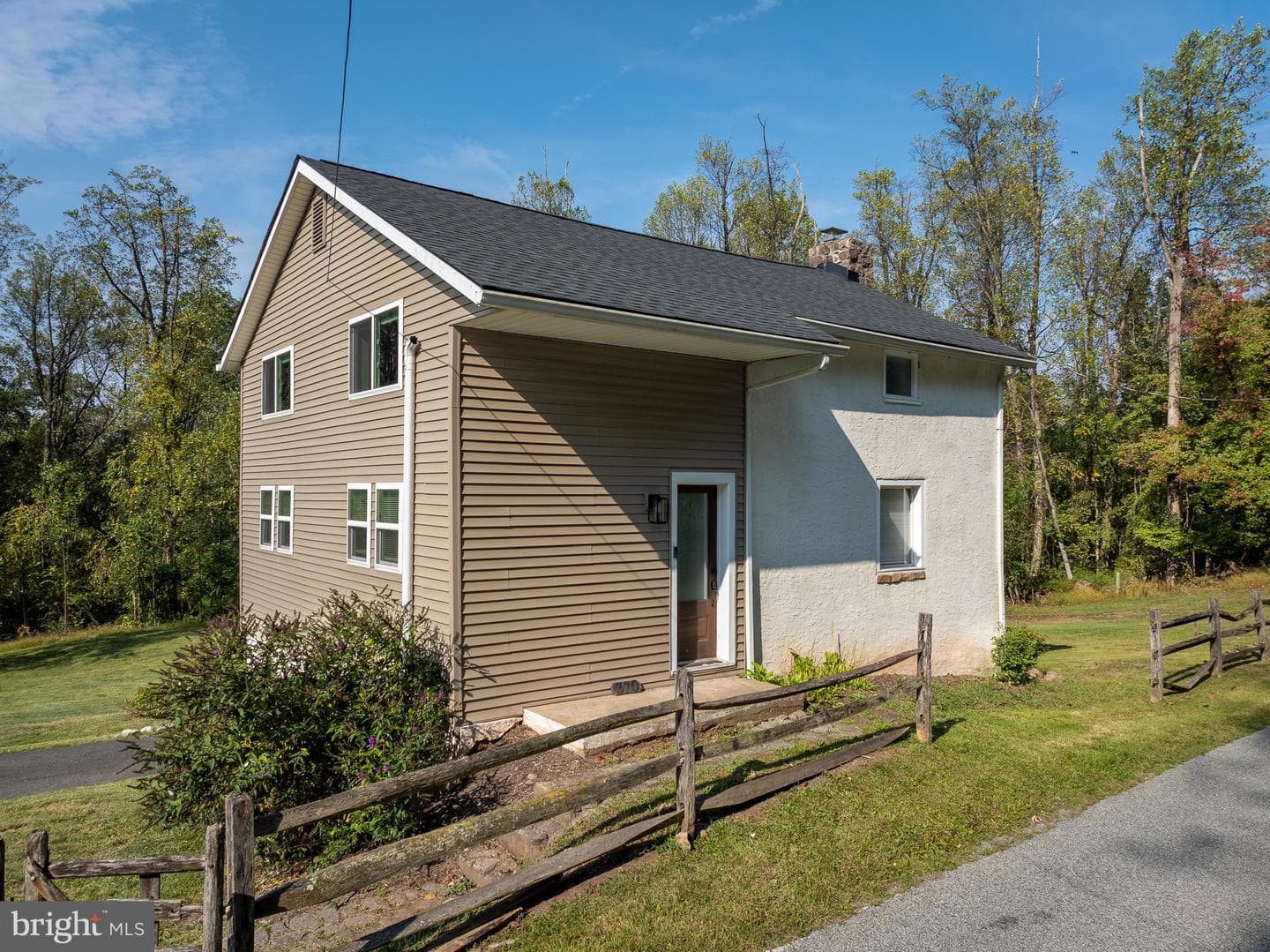 370 Hopewell Road photo 6