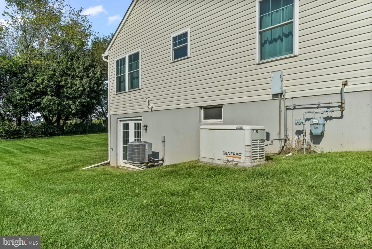 242 Greenwood Drive photo 19