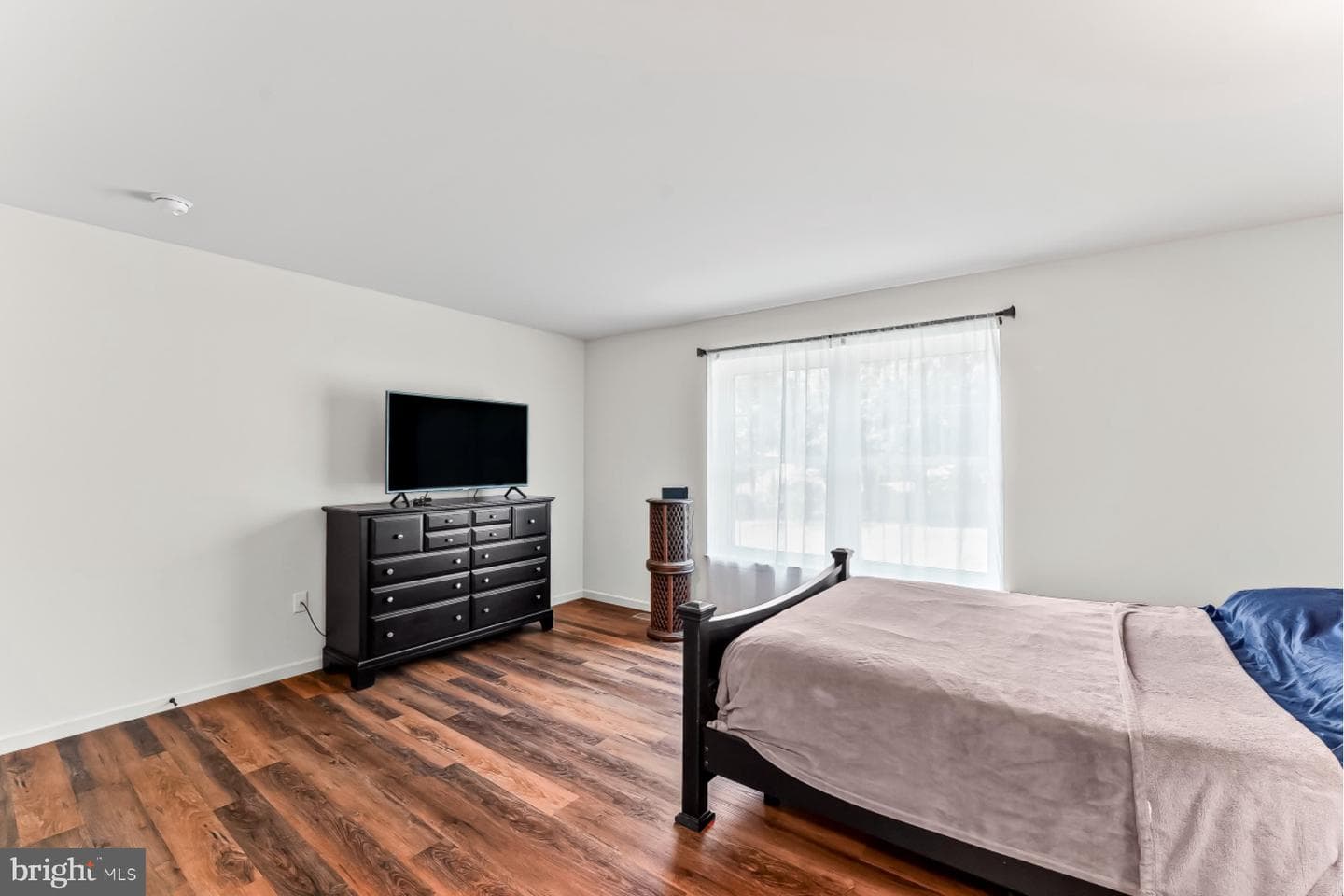 242 Greenwood Drive photo 8