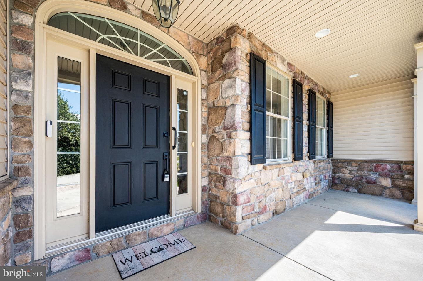 114 Jacobs Drive photo 2
