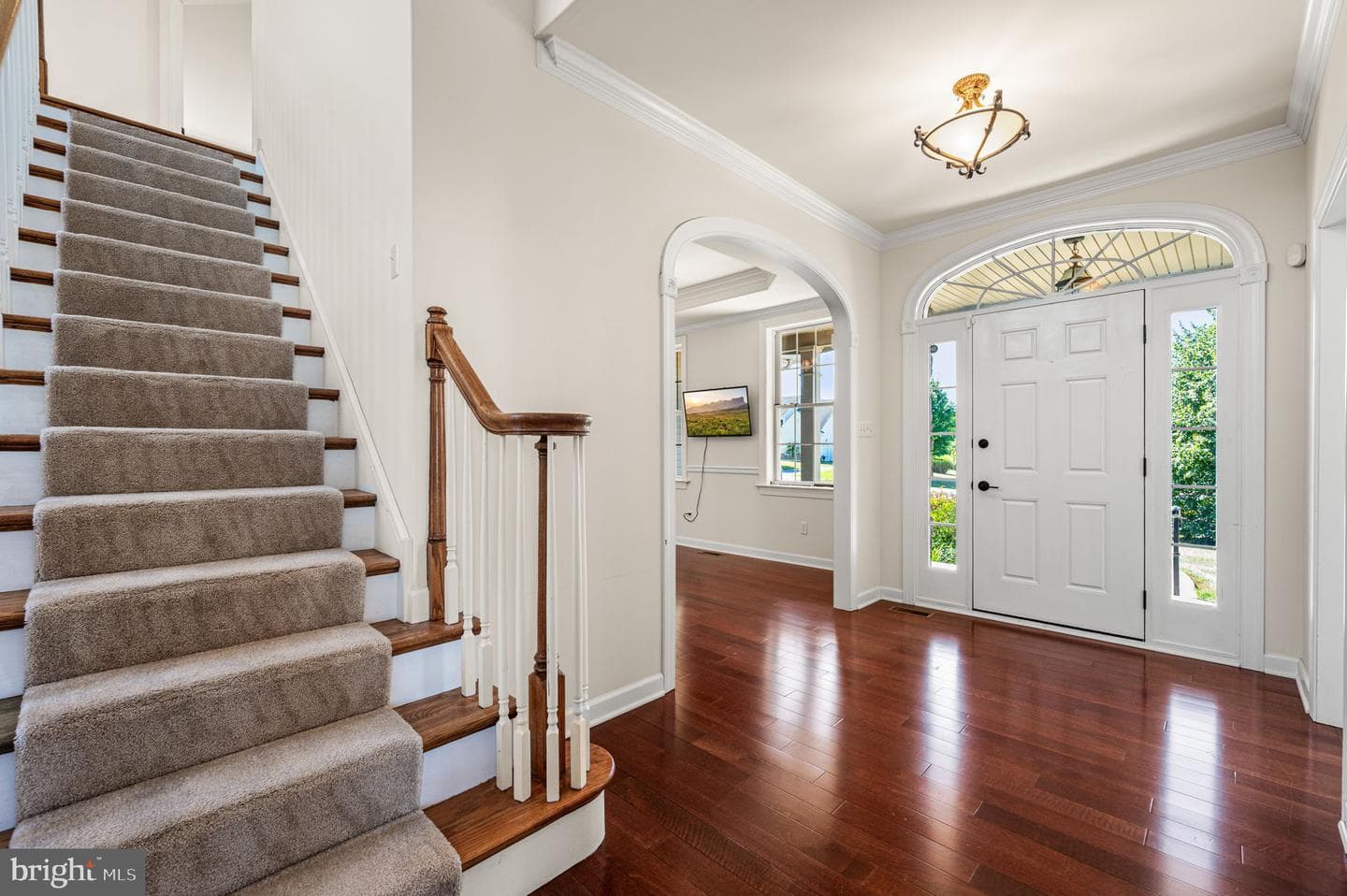 114 Jacobs Drive photo 3