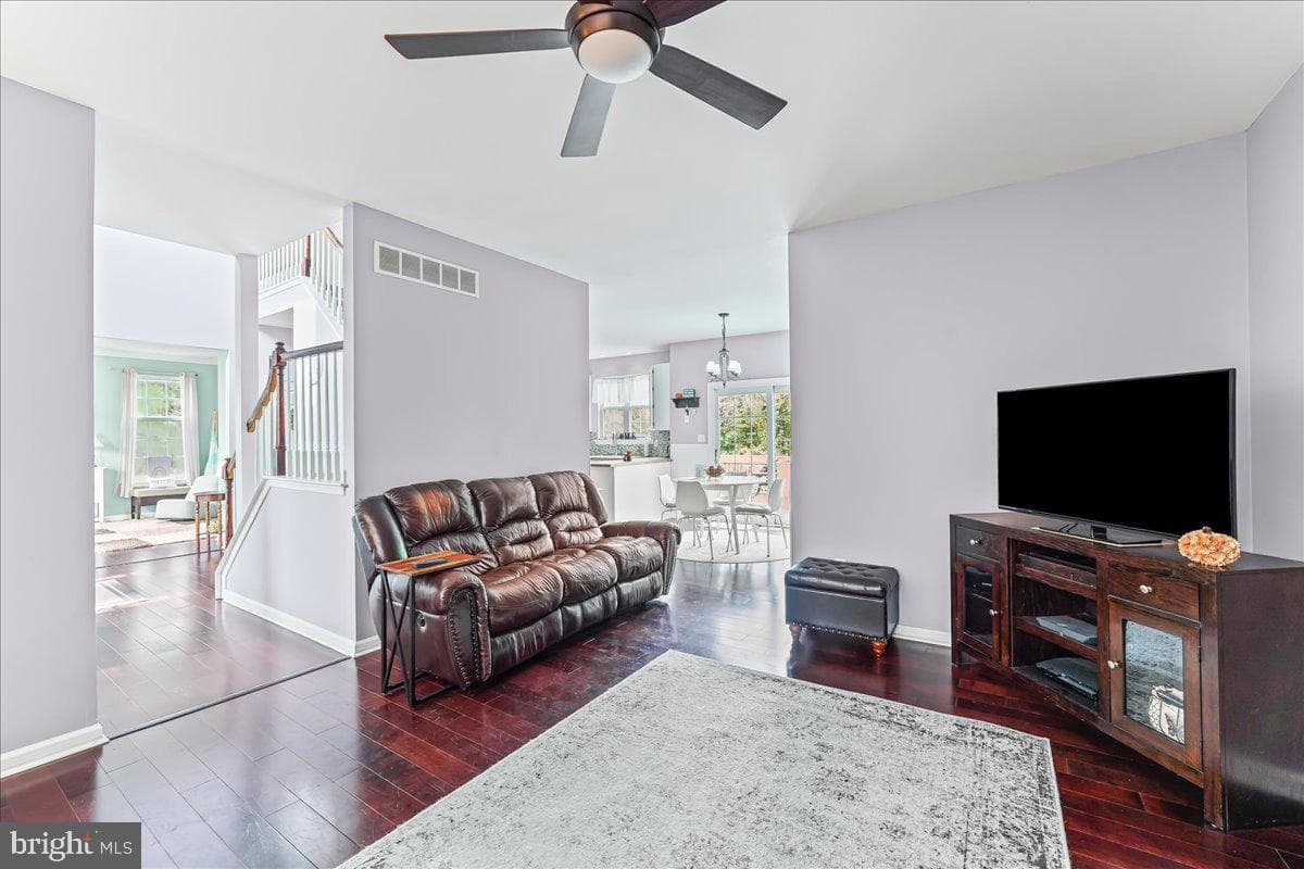 113 Ronway Drive photo 8