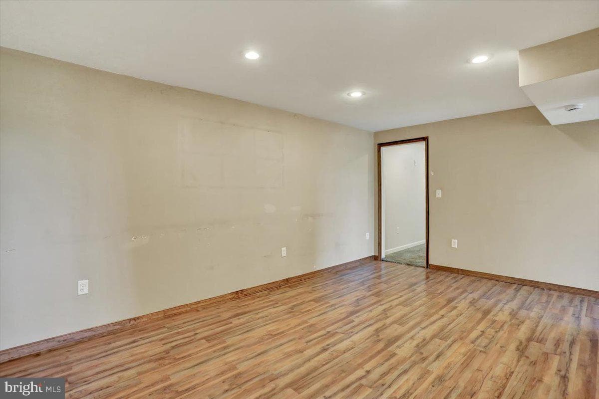 281 Merwood Drive photo 24
