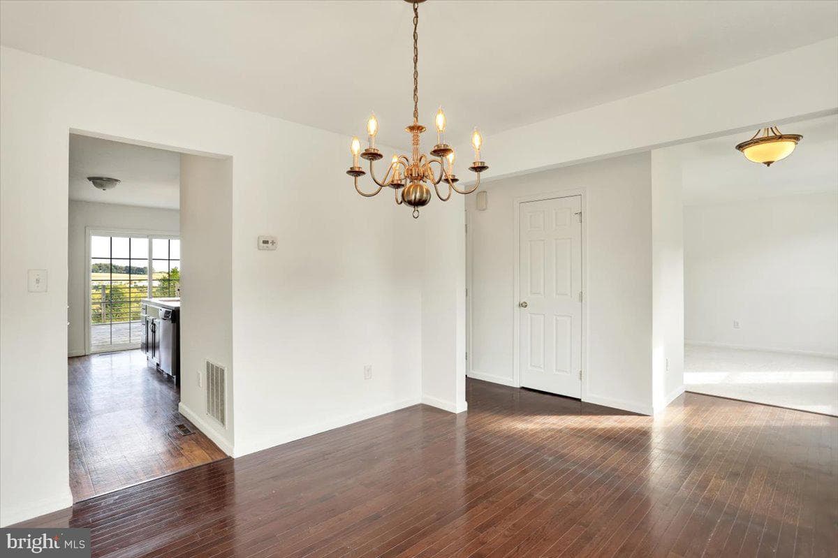 281 Merwood Drive photo 7
