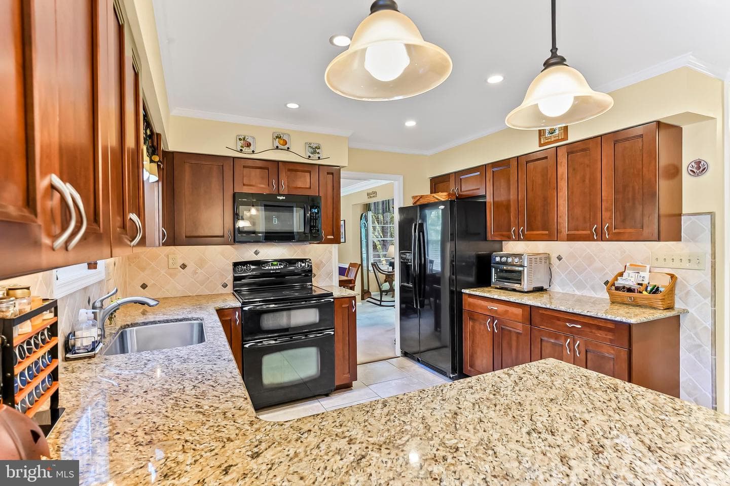 105 Helm Way photo 20