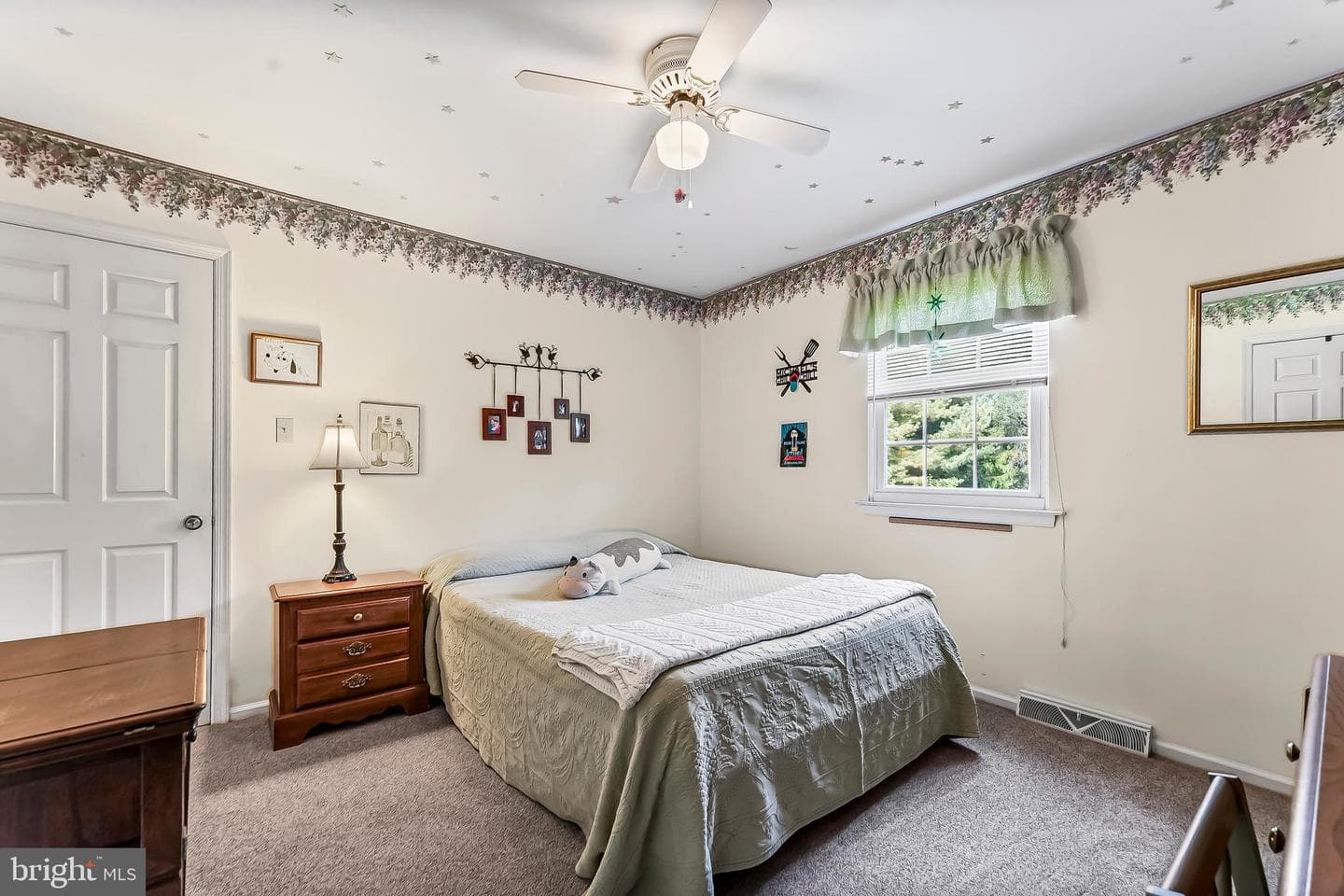 105 Helm Way photo 34