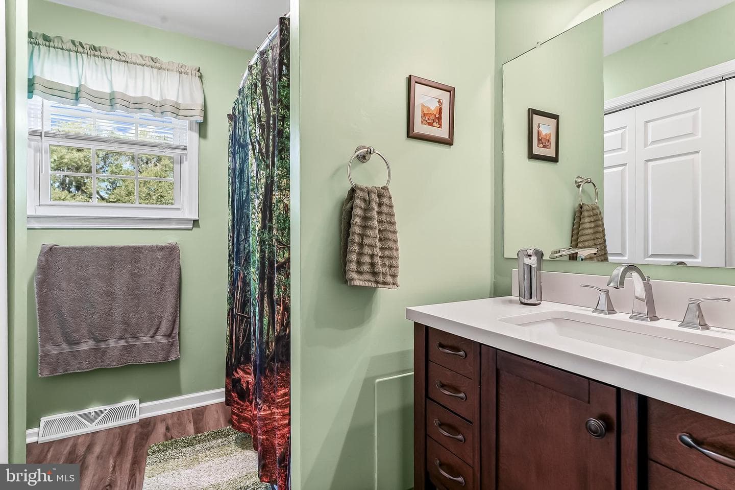 105 Helm Way photo 35
