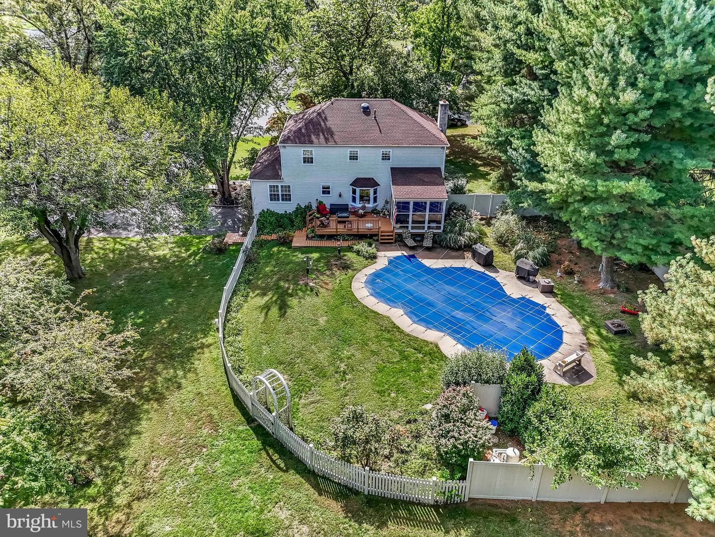 105 Helm Way photo 55