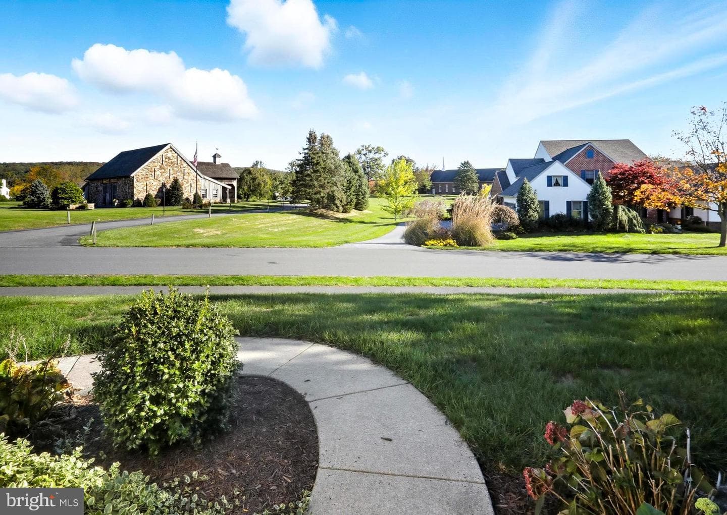 242 Steeplechase Drive photo 23