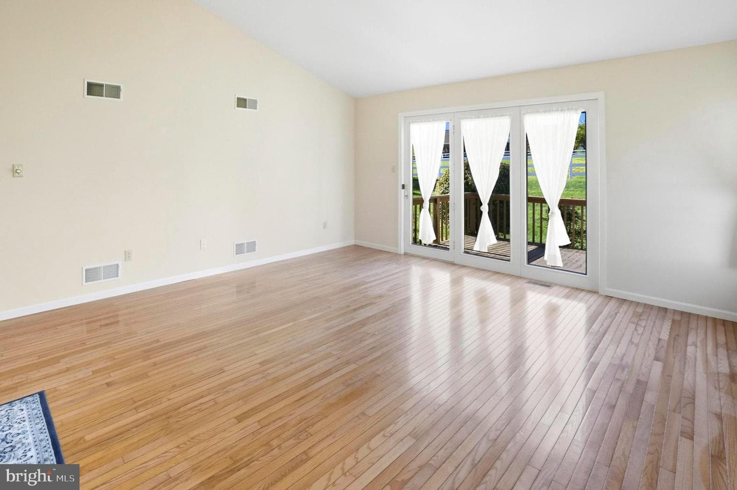 242 Steeplechase Drive photo 33