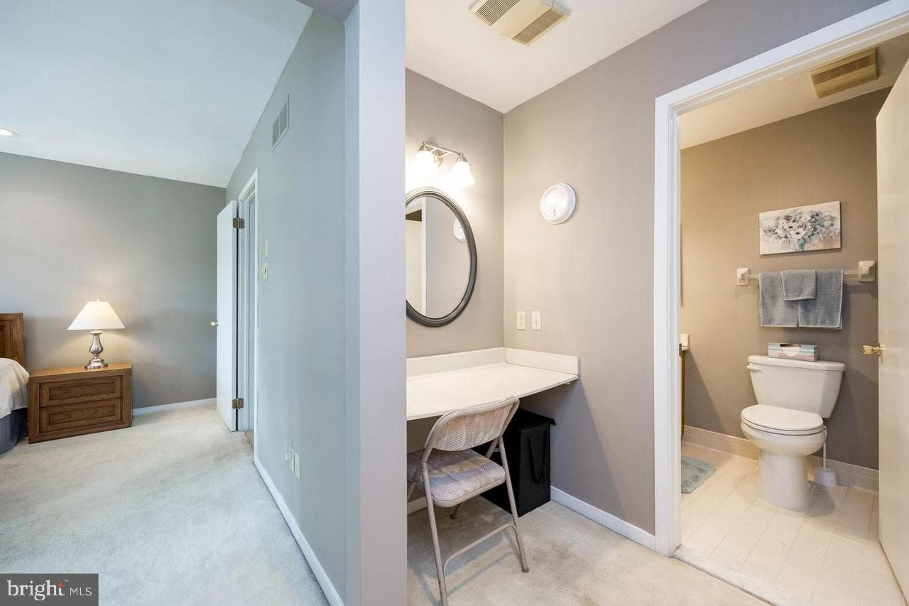 801 Winchester Court #801 photo 17